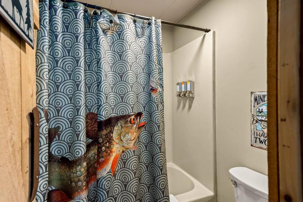 Stonegate Lodge 2 Queen Beds Wifi 50In Roku Tv Salt Water Pool Room #105 Eureka Springs Zewnętrze zdjęcie